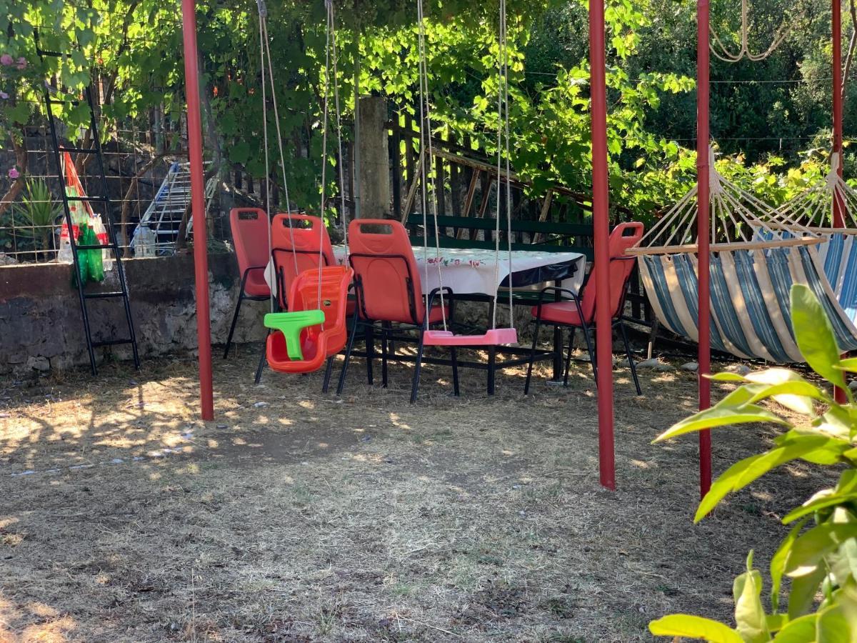 Holiday Home Bratica ウルツィニ エクステリア 写真