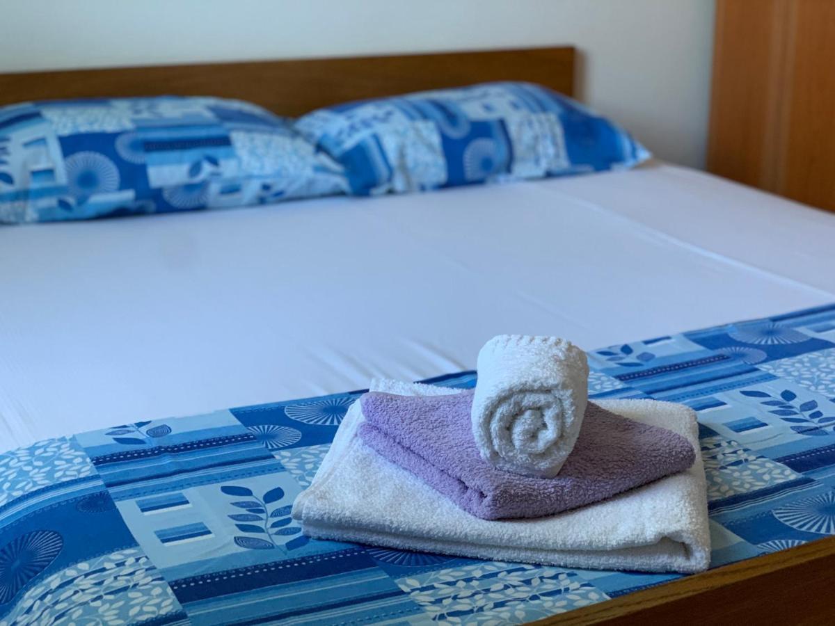 Holiday Home Bratica ウルツィニ エクステリア 写真